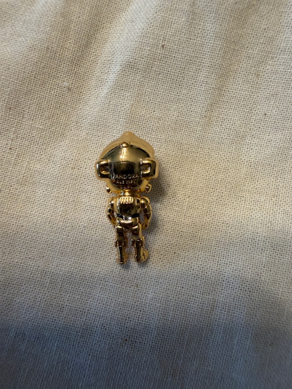 Pandora Star Wars C3-PO Charm - Picture 3 of 5